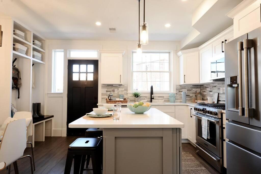 Cherry Blossom Townhouse, Easy Dc Access Washington Luaran gambar